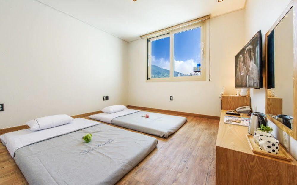 Sea Star Hostel Yeosu Exterior photo